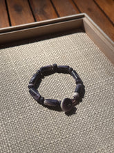 Tube and bead quahog bracelet